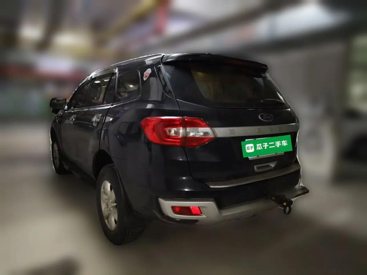 Ford Everest 2016 2.0T Gasoline Automatic 4x4 Elite Edition — миниатюра 4