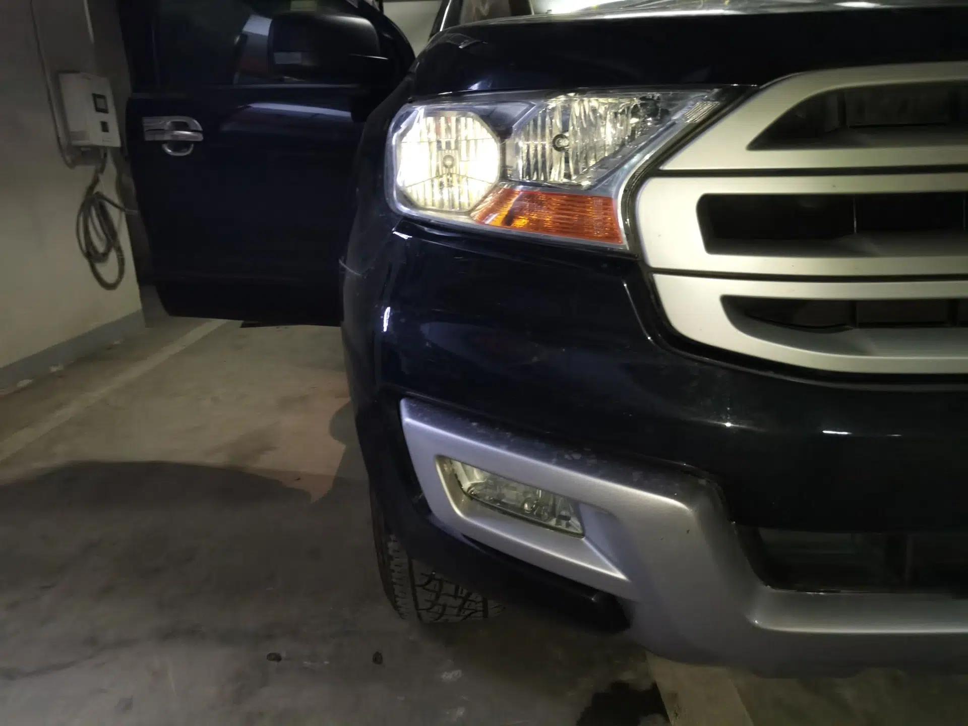 Ford Everest 2016 2.0T Gasoline Automatic 4x4 Elite Edition — миниатюра 7