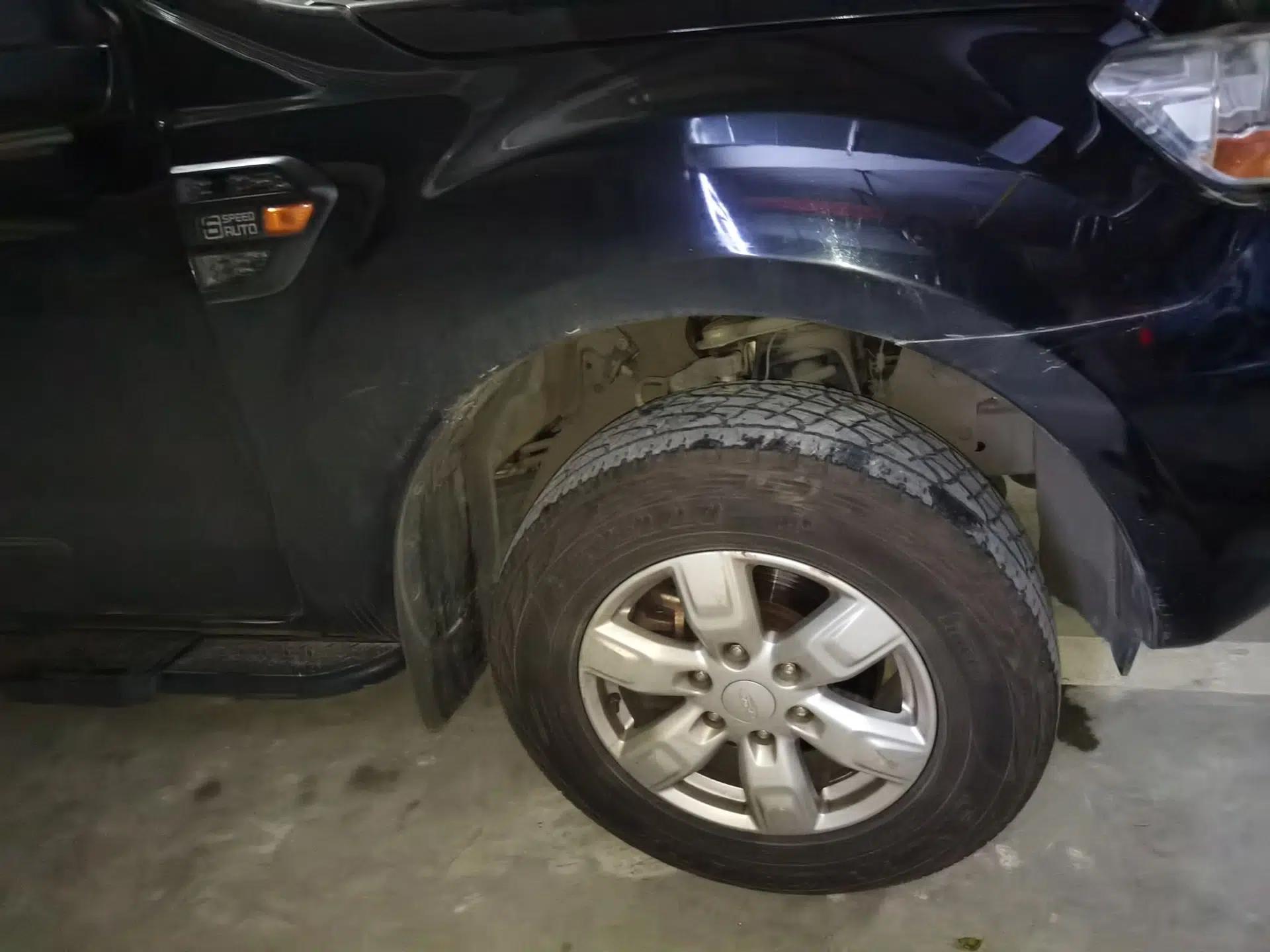 Ford Everest 2016 2.0T Gasoline Automatic 4x4 Elite Edition — миниатюра 8