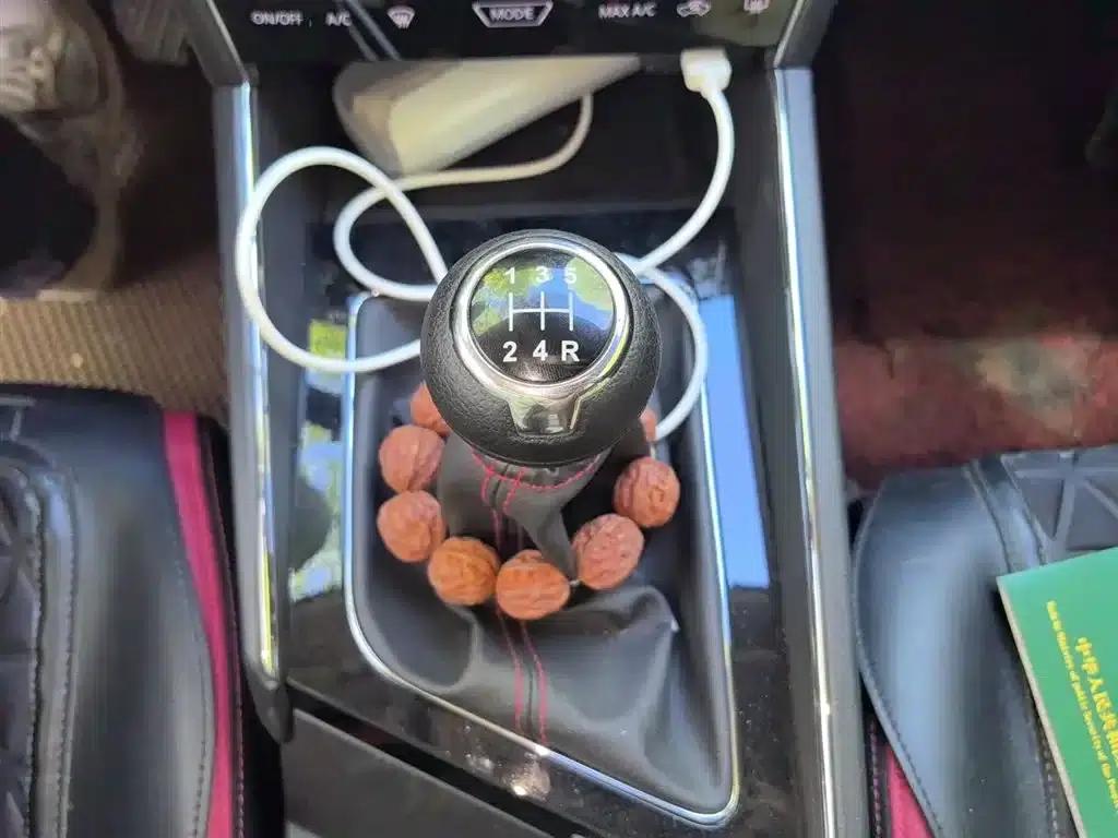 Venucia T60 2022 1.6L Manual Smart Edition — миниатюра 11