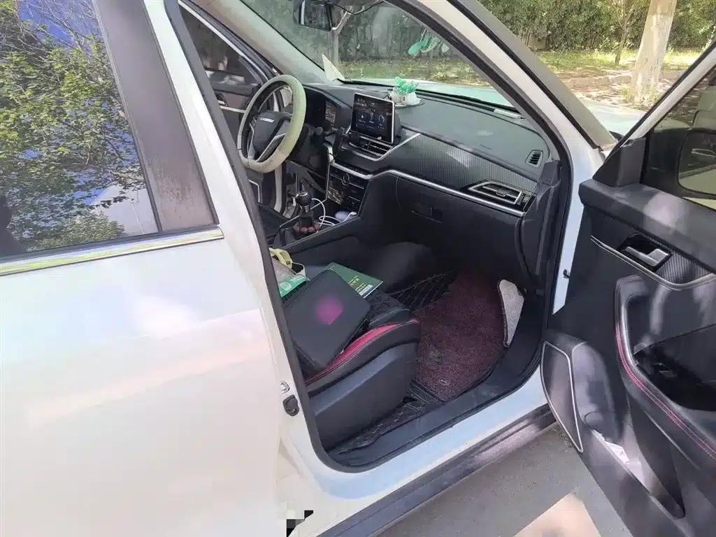 Venucia T60 2022 1.6L Manual Smart Edition — миниатюра 22