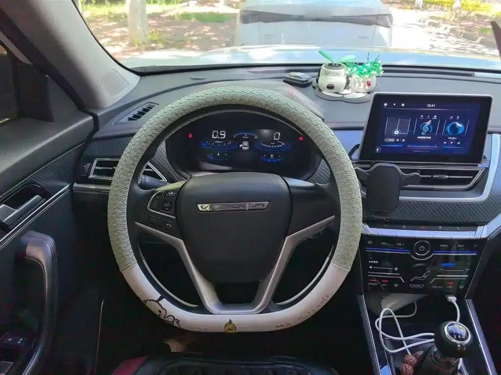Venucia T60 2022 1.6L Manual Smart Edition — миниатюра 7