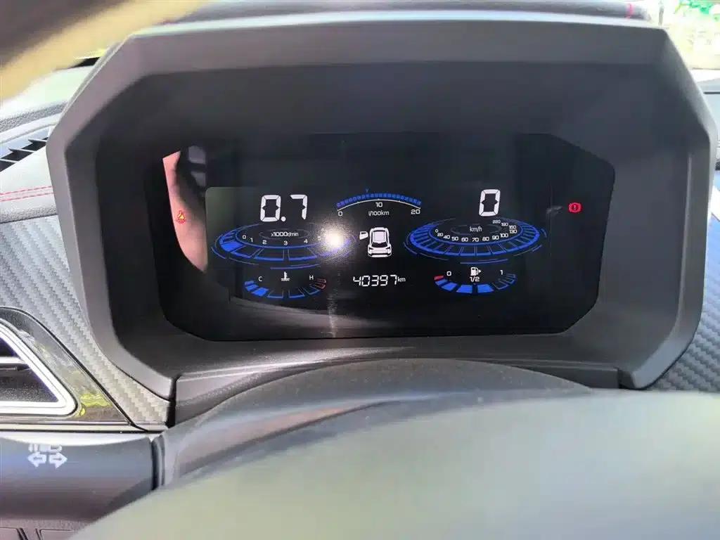 Venucia T60 2022 1.6L Manual Smart Edition — миниатюра 9