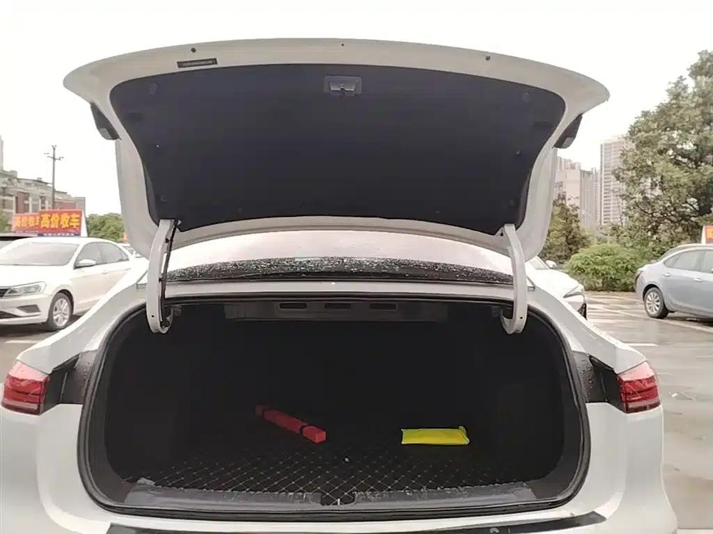 Roewe D6 2025 450km Premium Edition — миниатюра 19