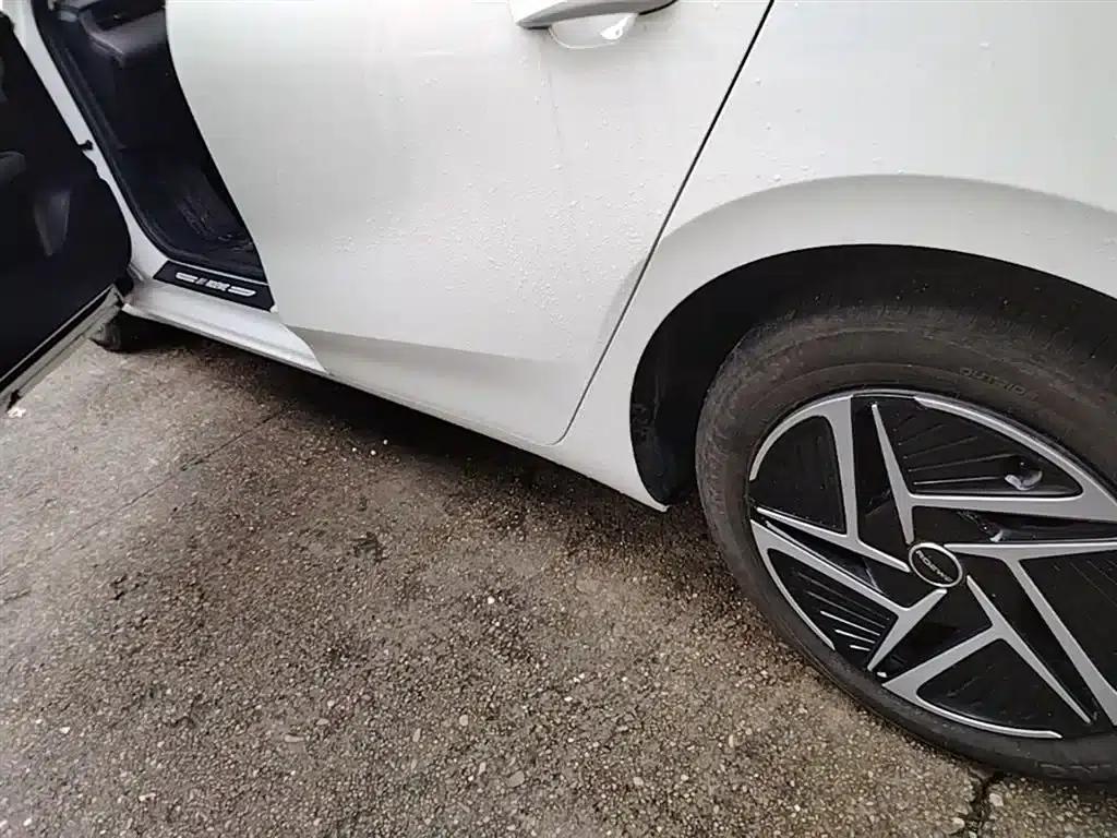 Roewe D6 2025 450km Premium Edition — миниатюра 22