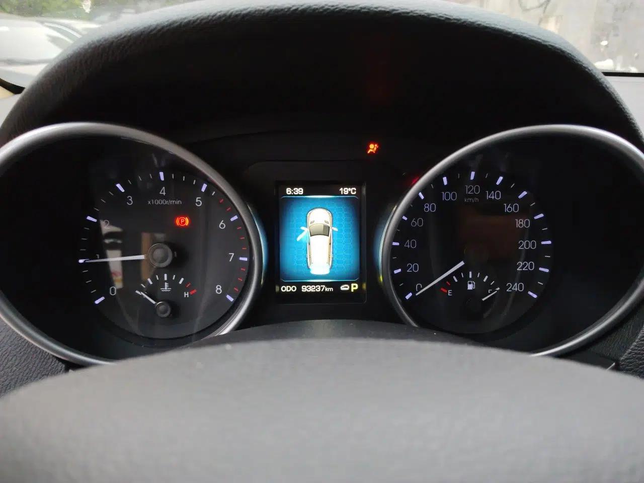 Haval H8 2015 2.0T Two-Wheel-Drive Luxury Version — миниатюра 12