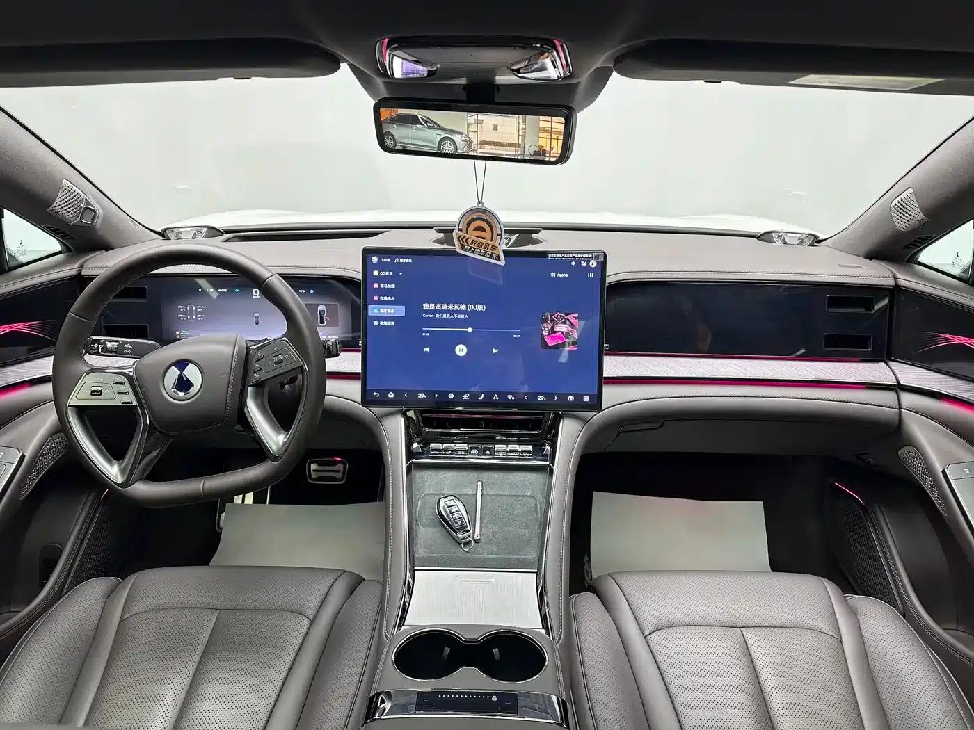 Denza Z9 2024 Model, 1100km Range, 4WD Ultra Edition — миниатюра 14