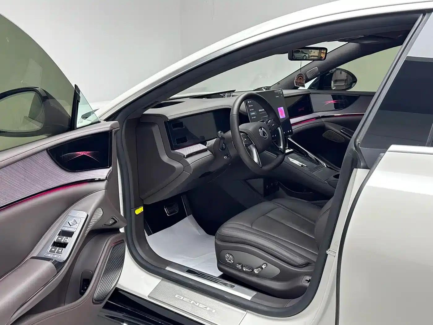Denza Z9 2024 Model, 1100km Range, 4WD Ultra Edition — миниатюра 10