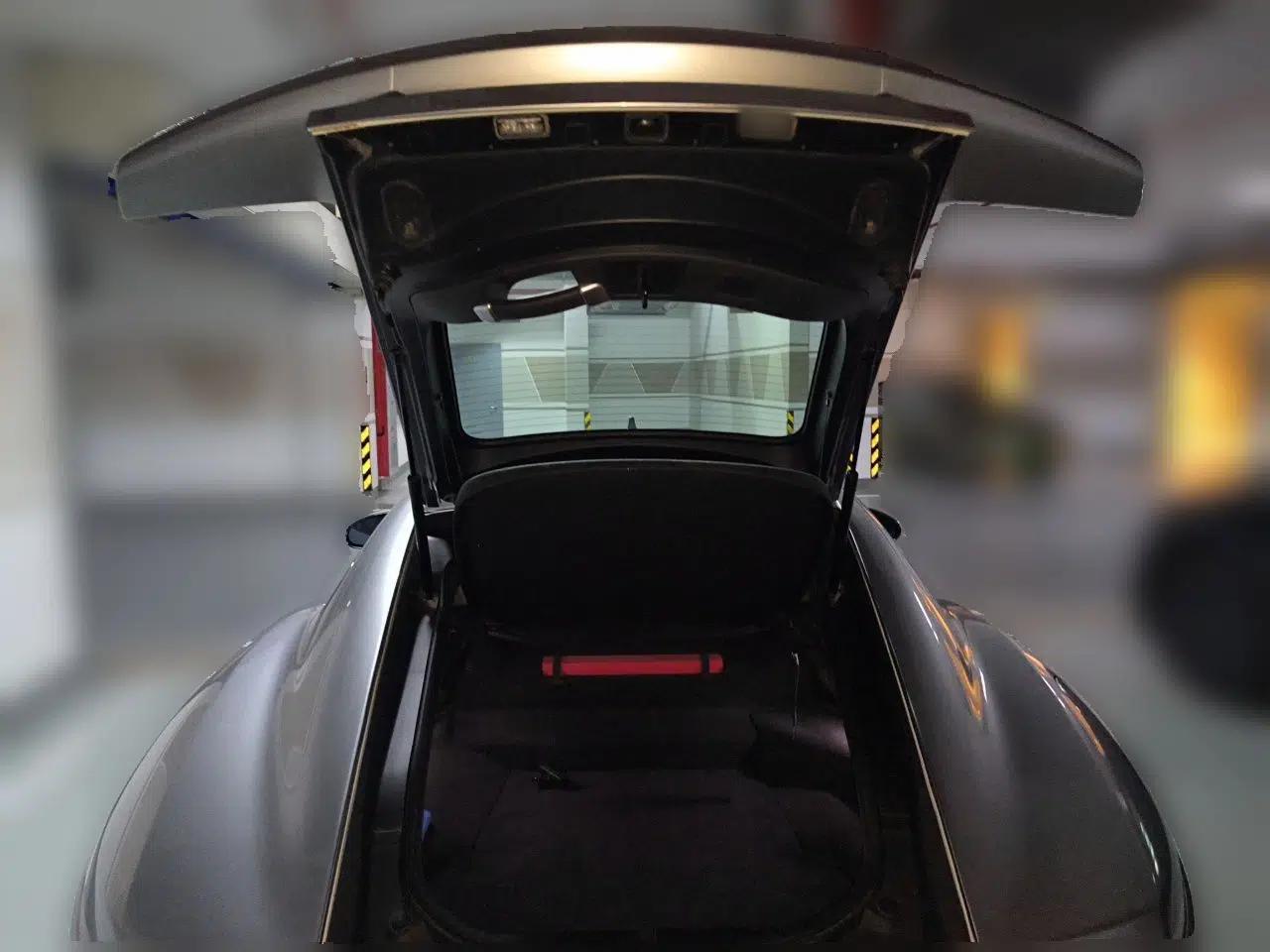 Jaguar F-TYPE 2019 2.0T Hardtop Version — миниатюра 20