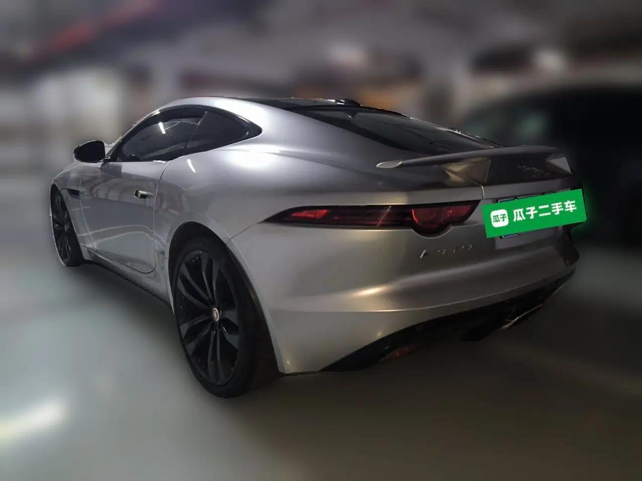 Jaguar F-TYPE 2019 2.0T Hardtop Version — миниатюра 4