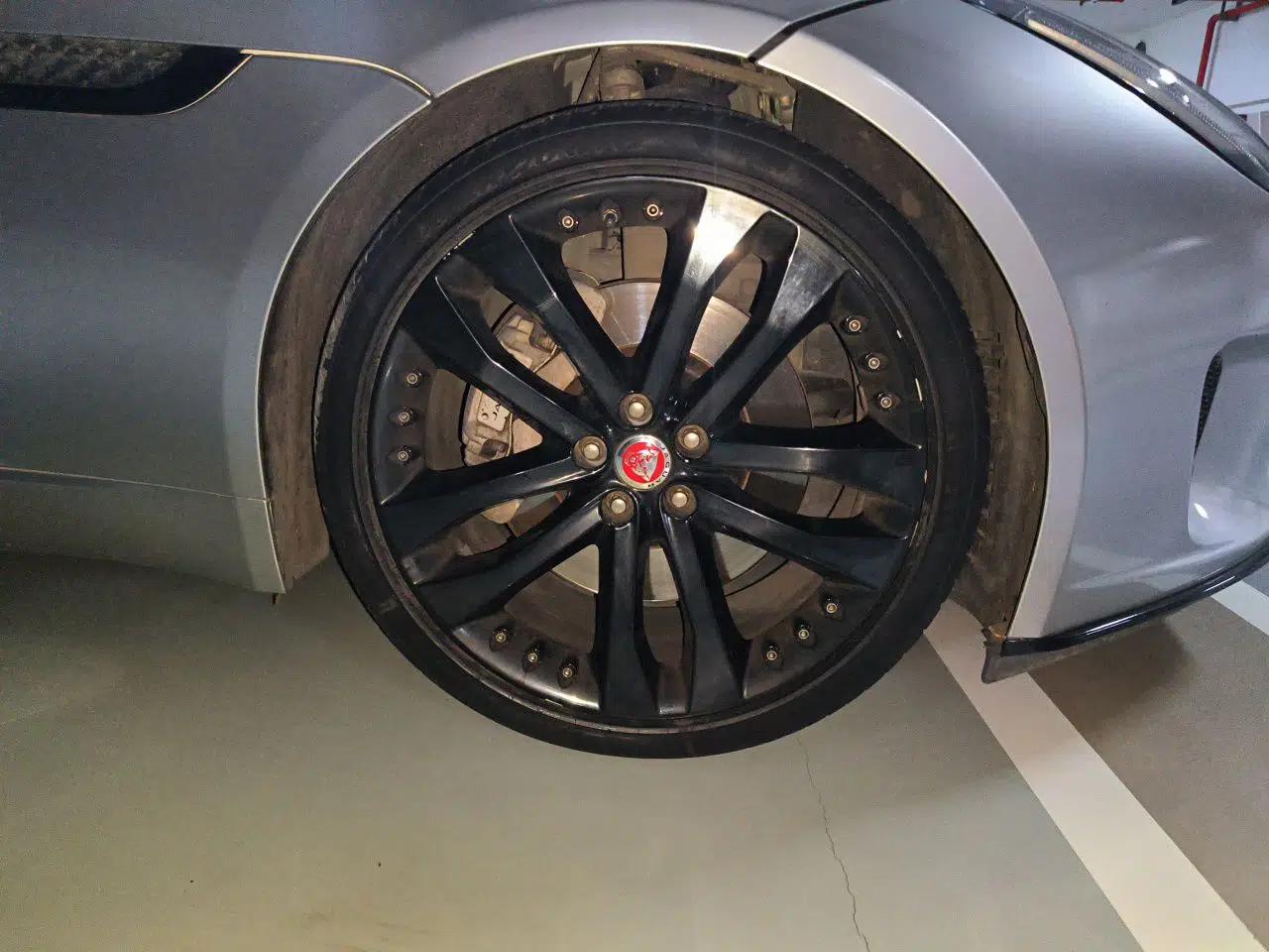 Jaguar F-TYPE 2019 2.0T Hardtop Version — миниатюра 8