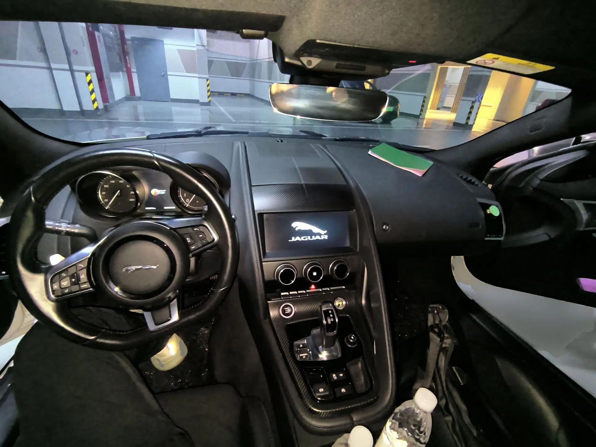 Jaguar F-TYPE 2019 2.0T Hardtop Version — миниатюра 10