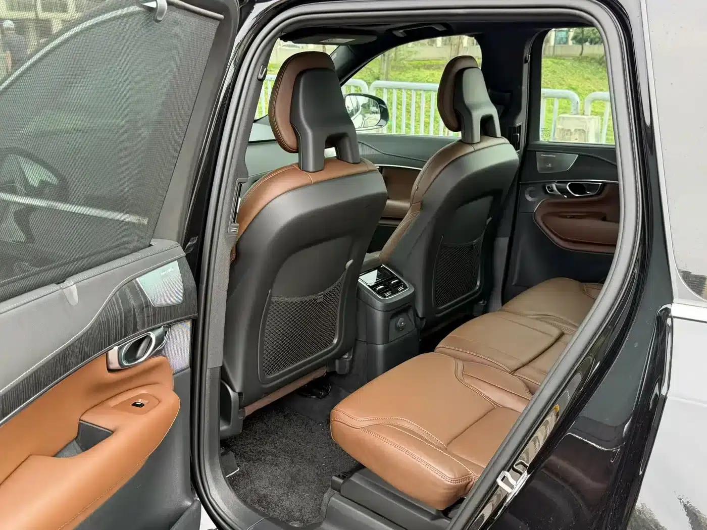 2021 Volvo XC90 Plug-in Hybrid E-Drive Hybrid T8 Inscription Luxury Edition (7-seater) — миниатюра 9