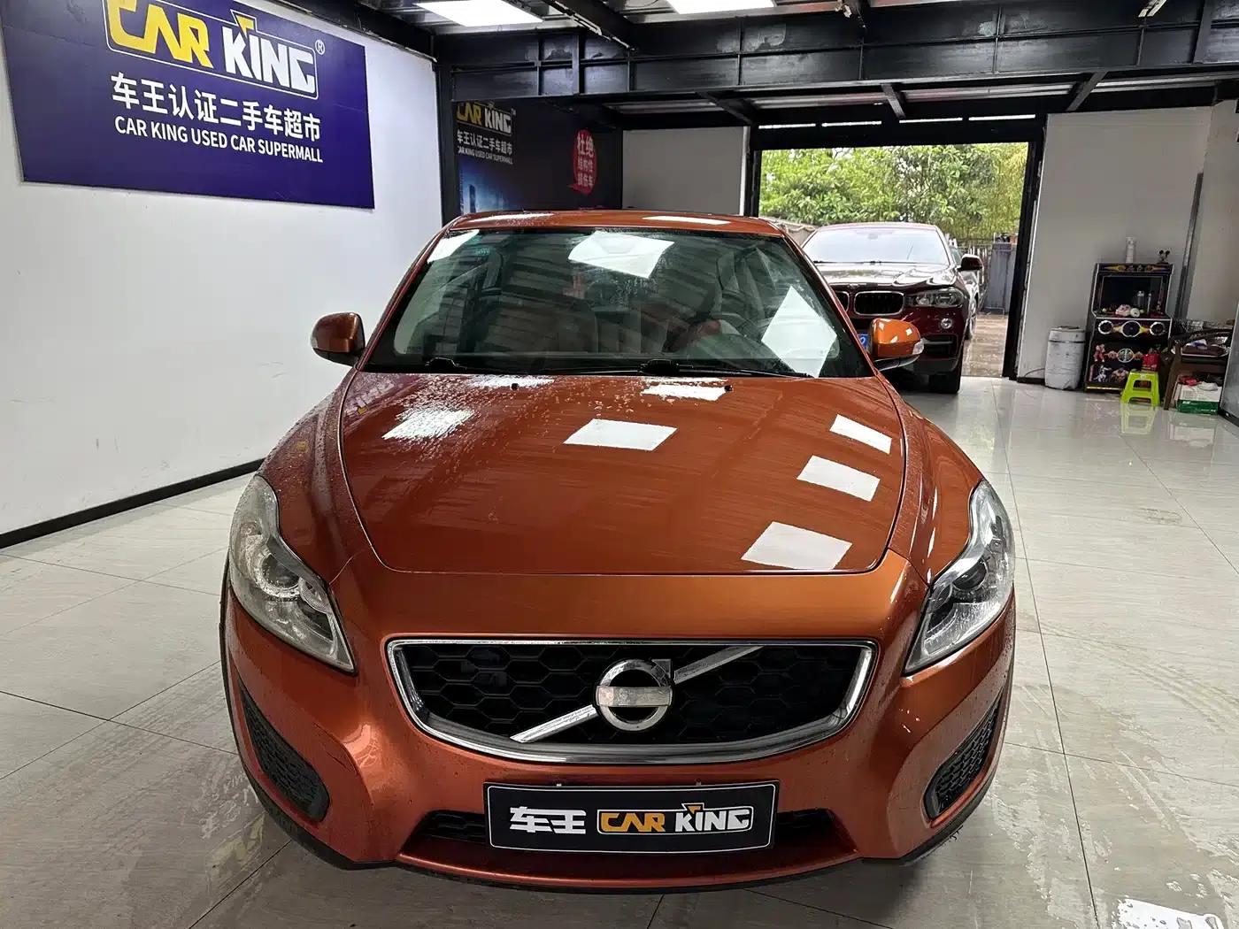 Volvo C30 2012 2.0L Aktiv Dynamic Package — миниатюра 2