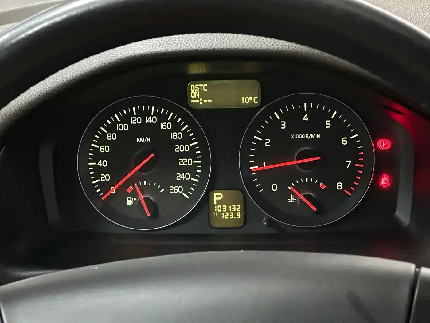 Volvo C30 2012 2.0L Aktiv Dynamic Package — миниатюра 7