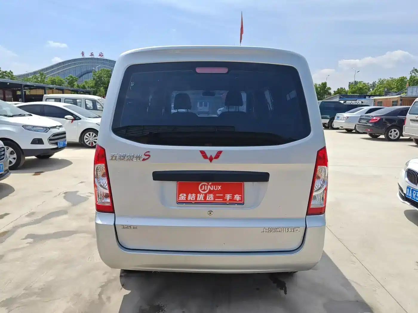 Wuling Rongguang S 2023 1.5L Basic Model 5/7 Seats — миниатюра 5