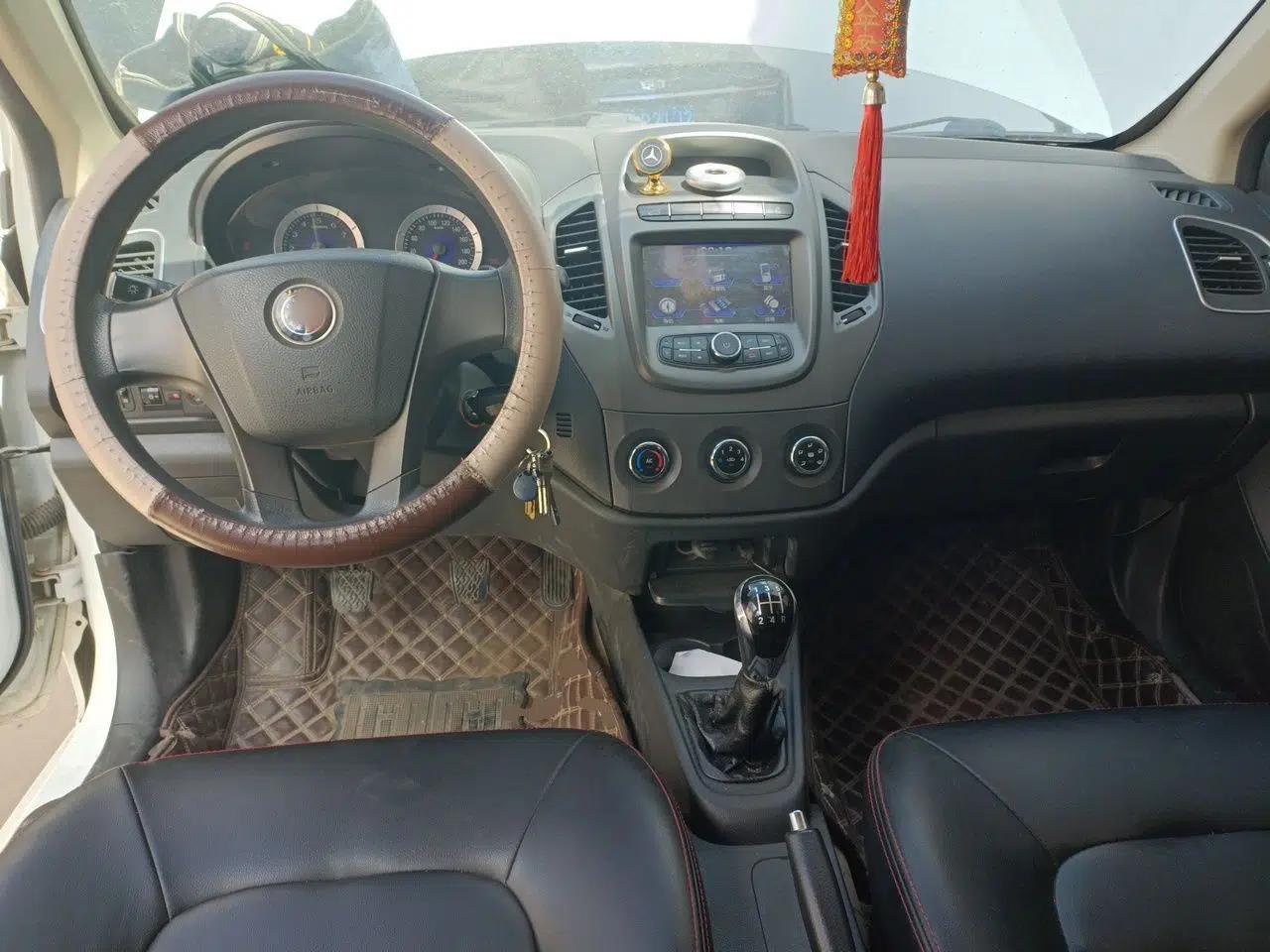 Geely Auto Diamond 2015 Sedan 1.5L Manual SuperDeluxe Model — миниатюра 10
