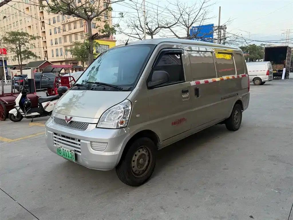 Wuling Rongguang EV 2020 Basic 2-Seater with Closed Windows 300km Range — миниатюра 1