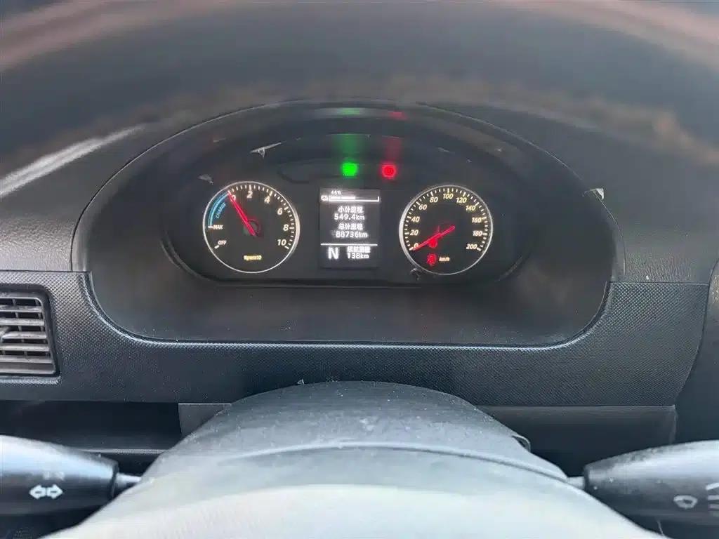 Wuling Rongguang EV 2020 Basic 2-Seater with Closed Windows 300km Range — миниатюра 11