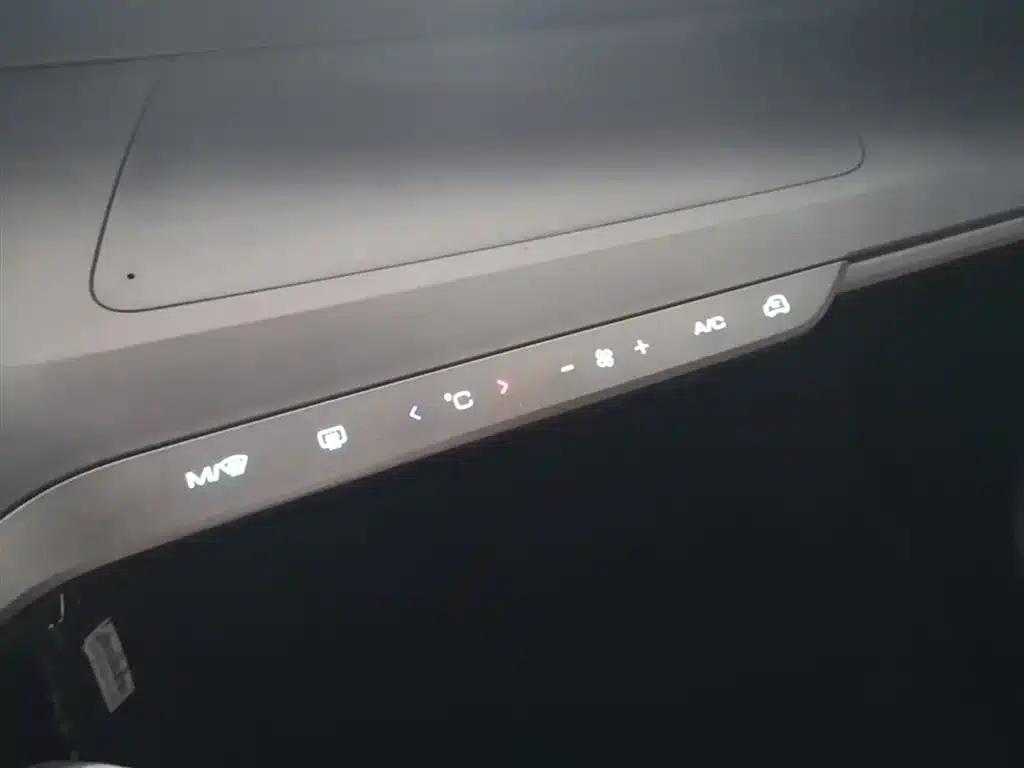 Wuling NanoEV 2021 Fun Edition - High Power Version — миниатюра 13