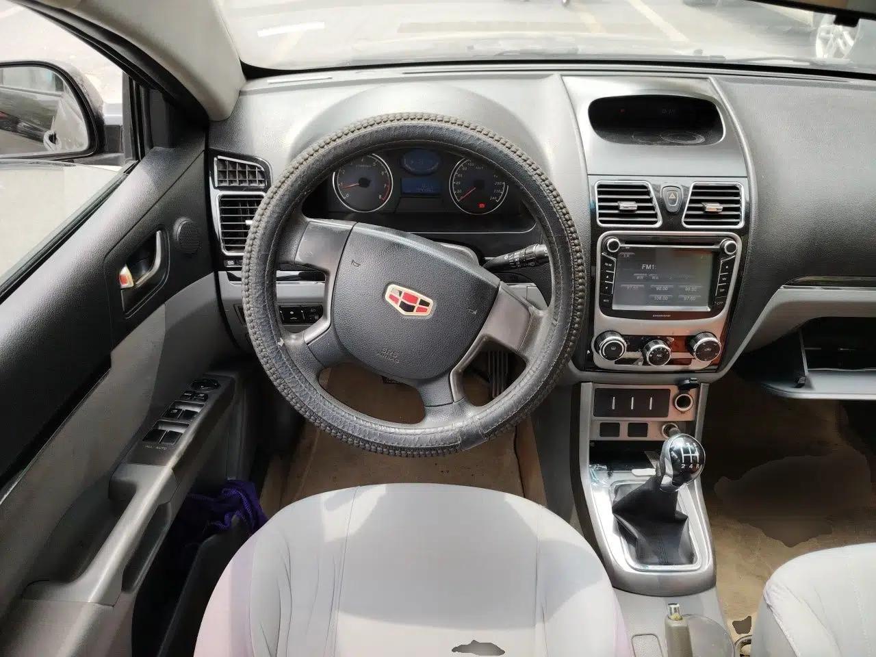 Geely Auto Classic Emgrand 2013 Sedan 1.5L Manual Entry-Level Model — миниатюра 11