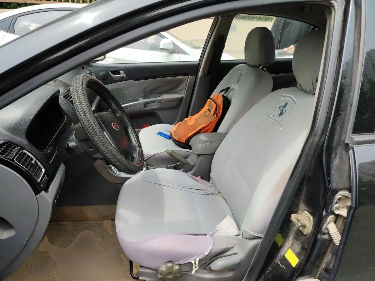 Geely Auto Classic Emgrand 2013 Sedan 1.5L Manual Entry-Level Model — миниатюра 16