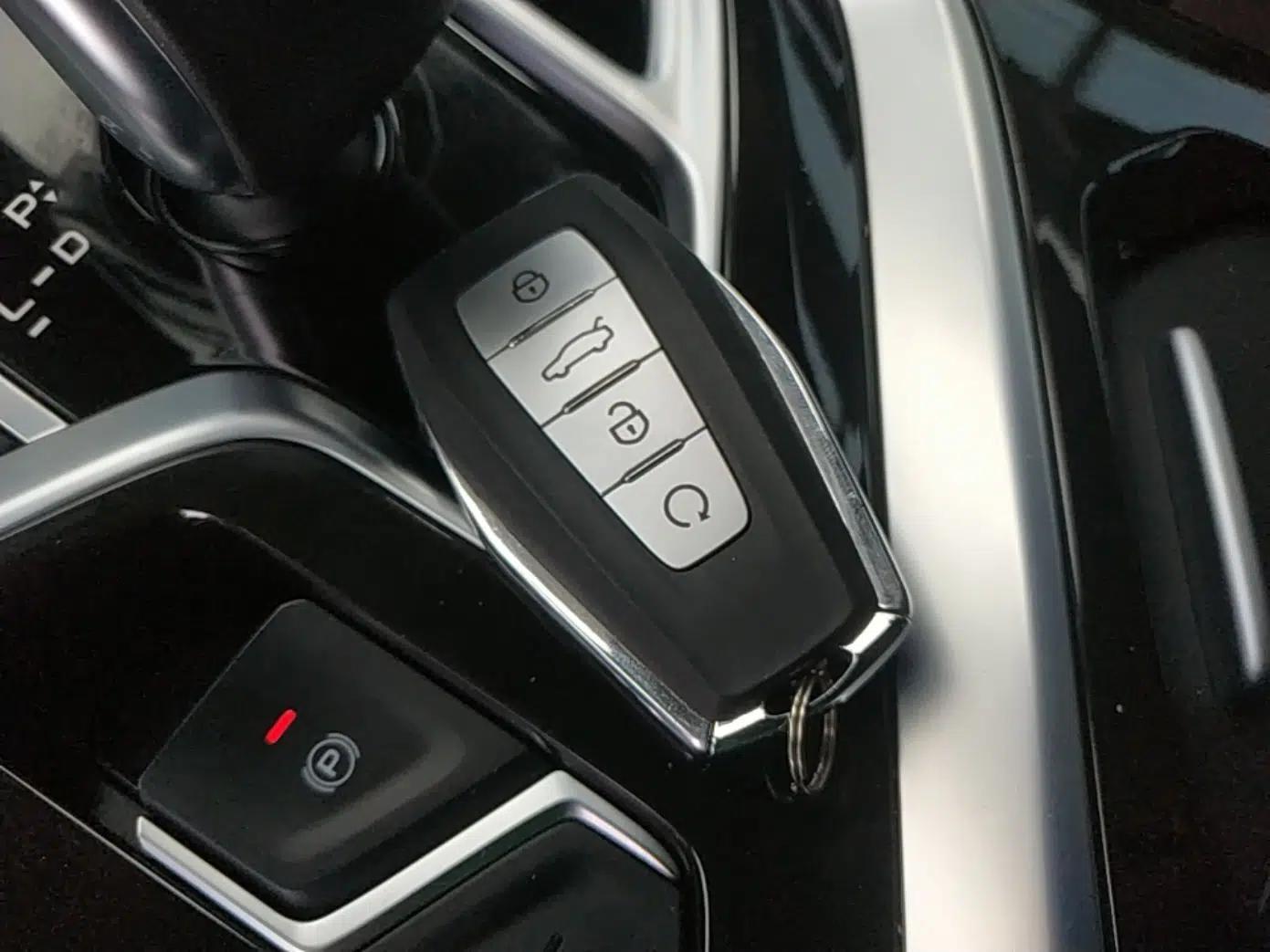 Geely Auto Jiajie New Energy 2022 1.5TD PHEV Platinum Comfort Edition — миниатюра 12
