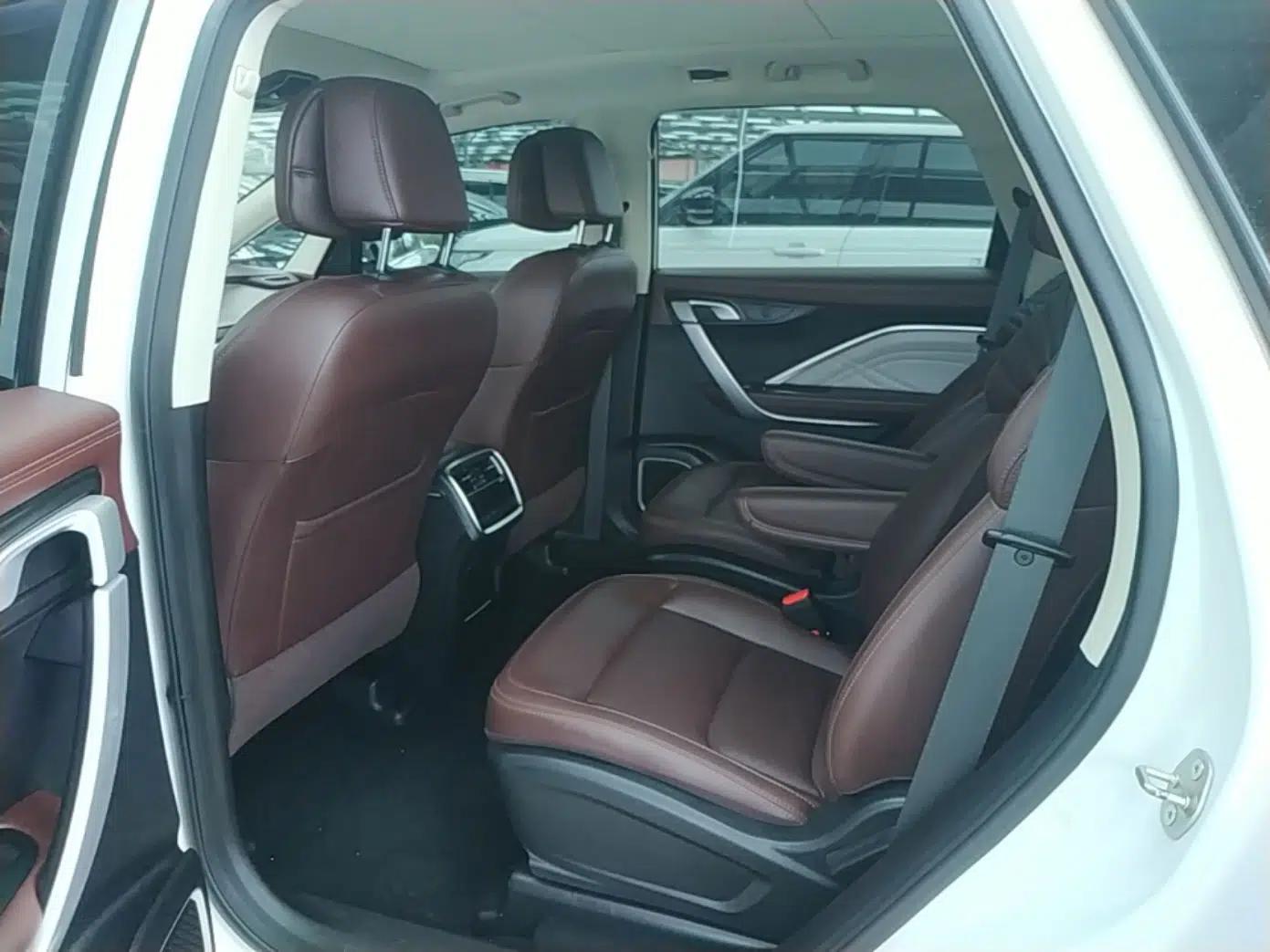 Geely Auto Jiajie New Energy 2022 1.5TD PHEV Platinum Comfort Edition — миниатюра 20