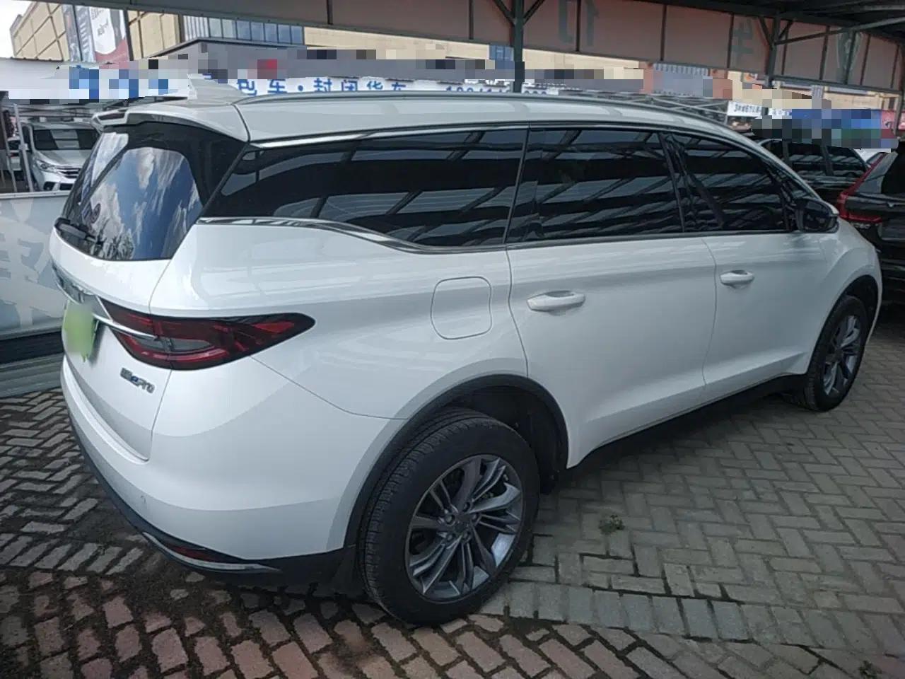 Geely Auto Jiajie New Energy 2022 1.5TD PHEV Platinum Comfort Edition — миниатюра 6
