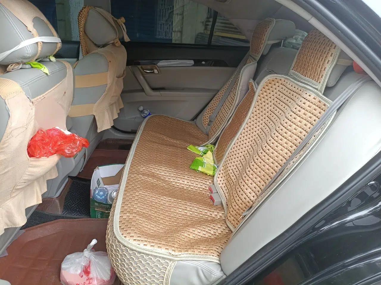 Geely Auto EC8 2013 2.0L Manual Elite Edition — миниатюра 18