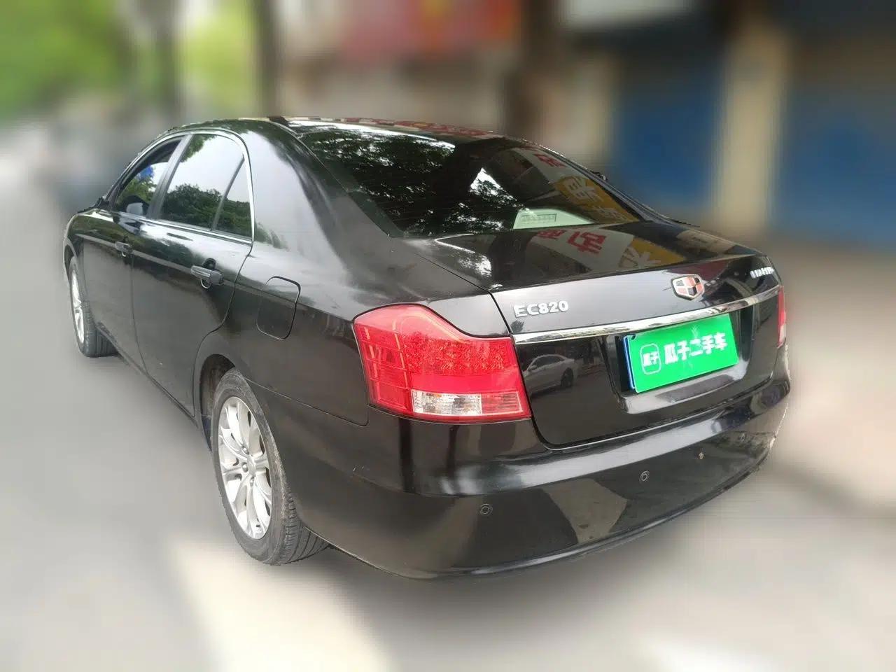 Geely Auto EC8 2013 2.0L Manual Elite Edition — миниатюра 4
