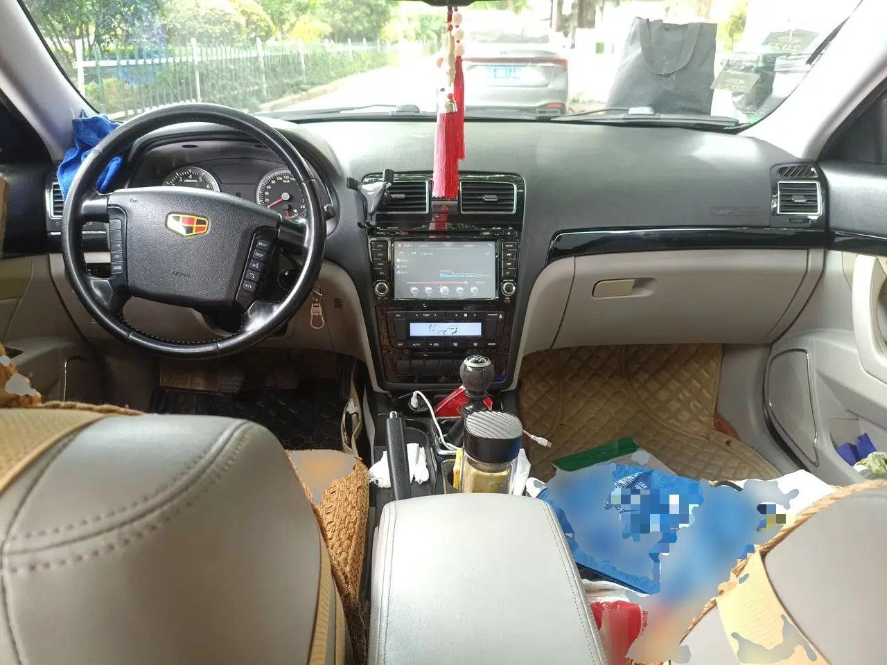 Geely Auto EC8 2013 2.0L Manual Elite Edition — миниатюра 10