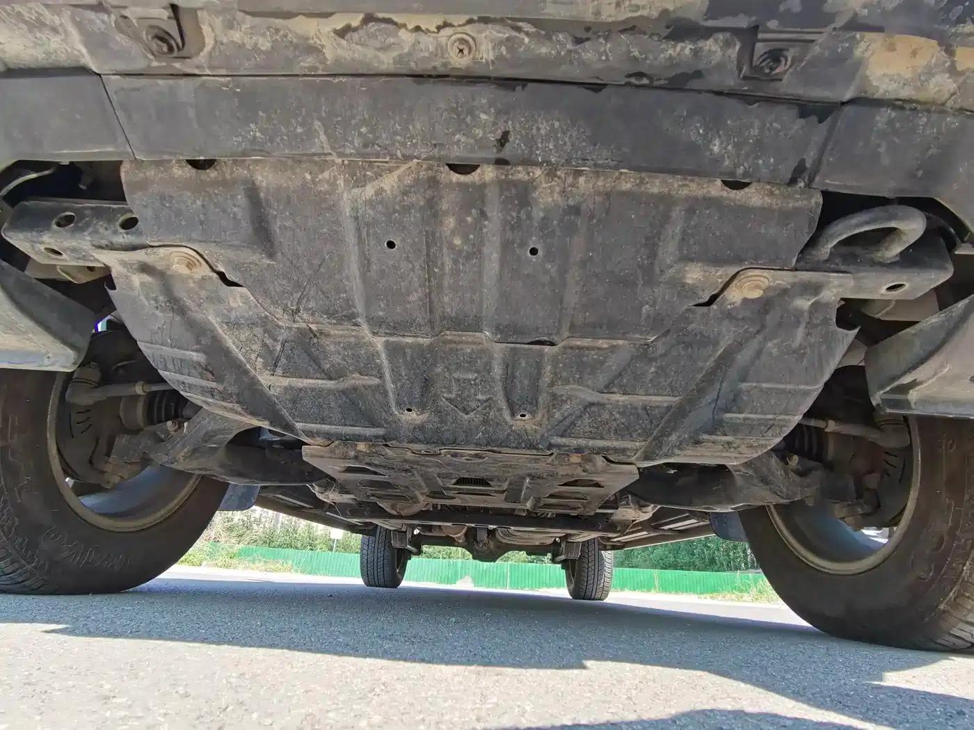 D-MAX 2023 1.9T Automatic 4WD V-CROSS Leading Edition — миниатюра 20