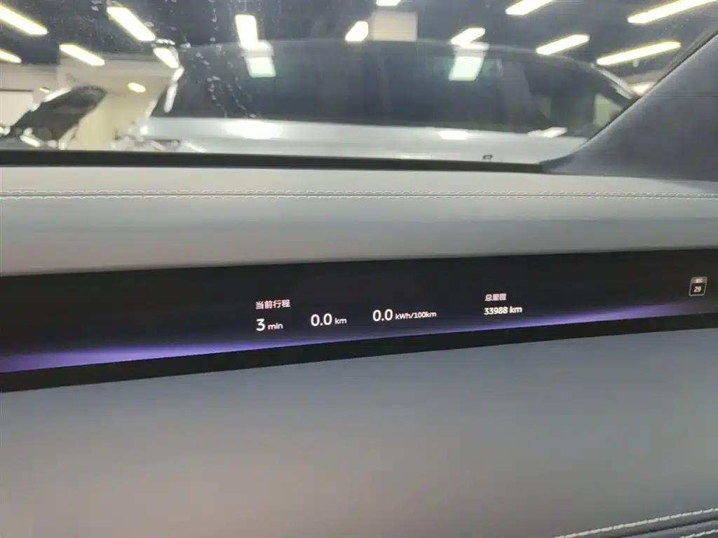 NIO ET9 2025 102kWh Signature Edition — миниатюра 12