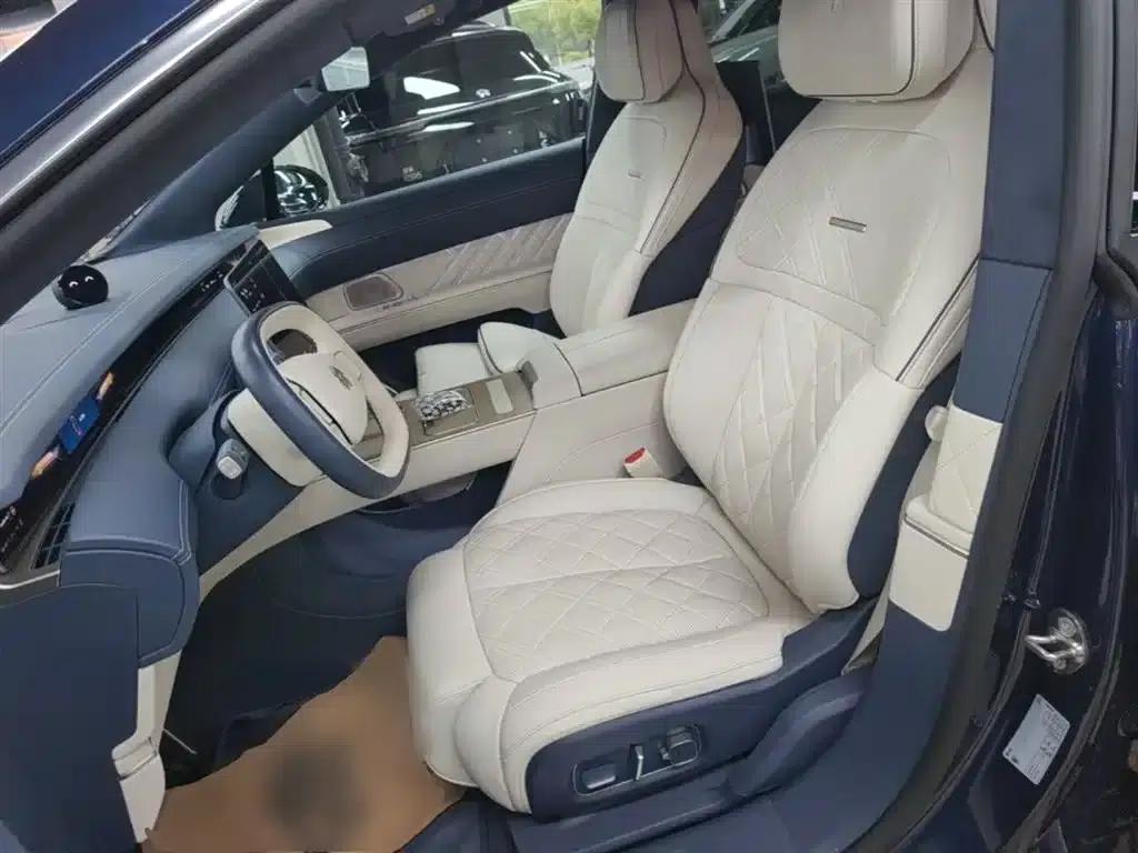 NIO ET9 2025 102kWh Signature Edition — миниатюра 15