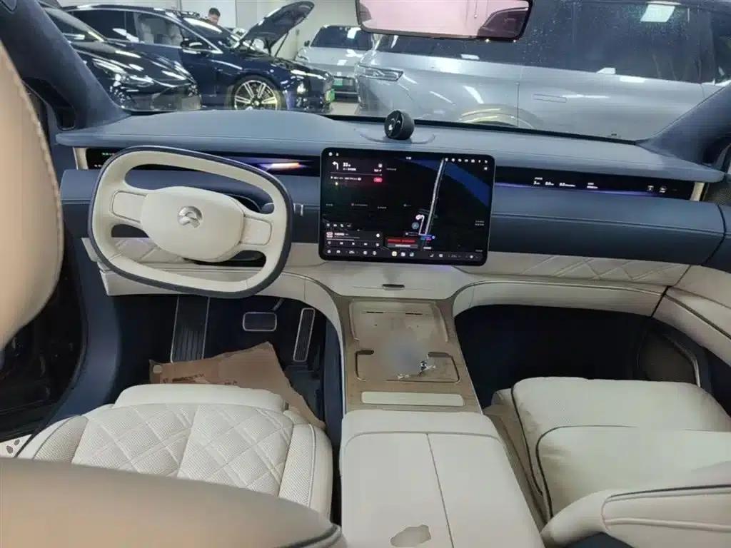 NIO ET9 2025 102kWh Signature Edition — миниатюра 10