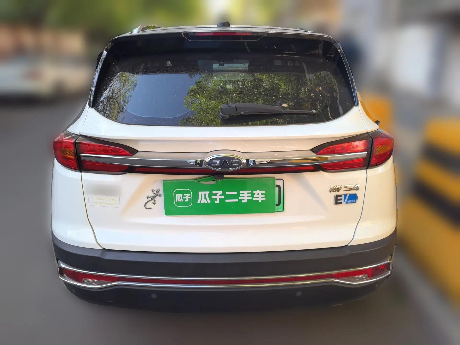 JAC Group iEVS4 2019 Luxury Smart Enjoyment Model — миниатюра 5
