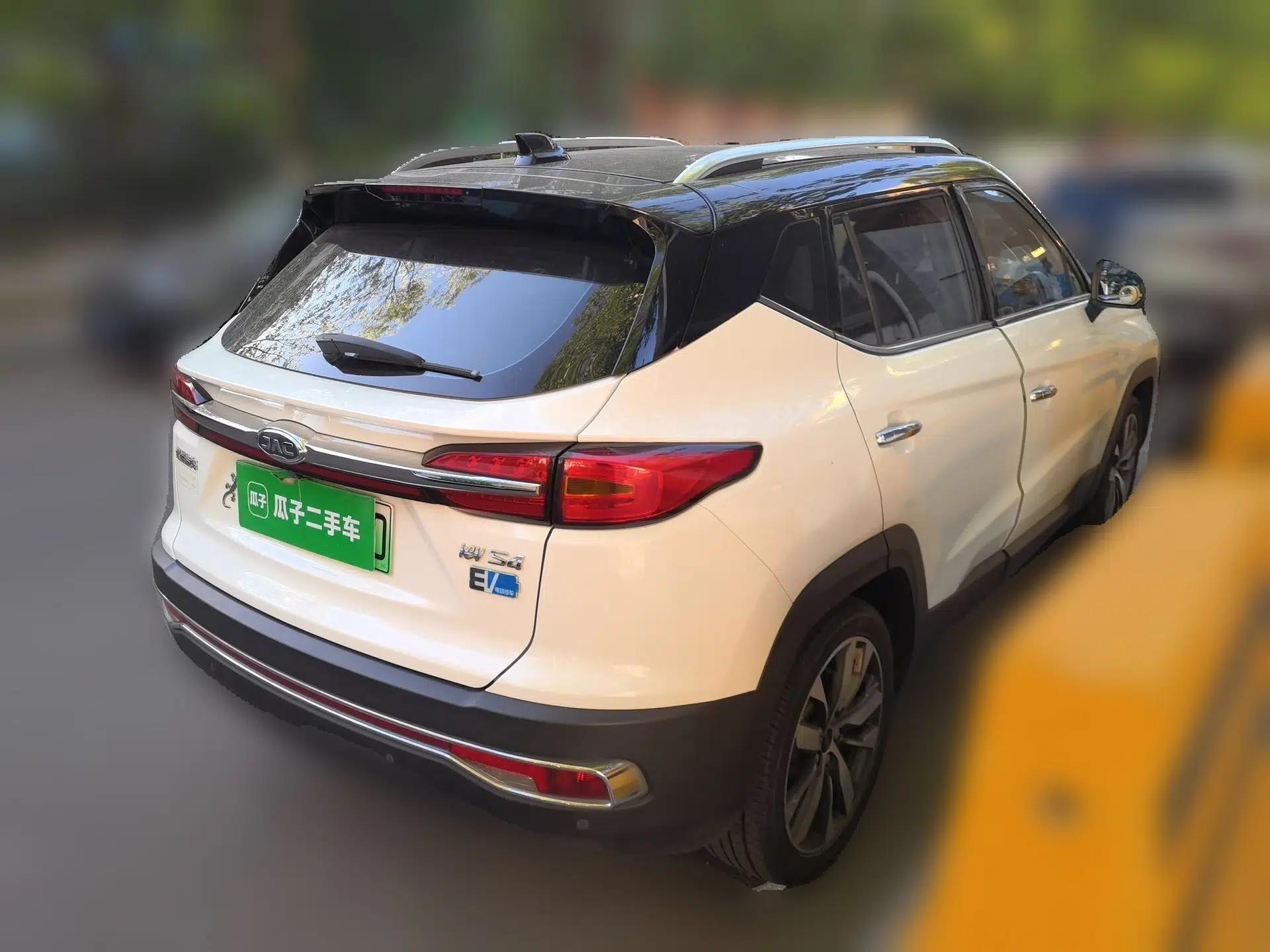 JAC Group iEVS4 2019 Luxury Smart Enjoyment Model — миниатюра 6
