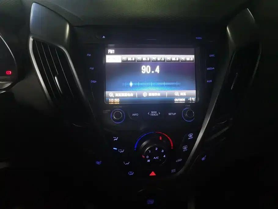 Veloster 2012 1.6T Automatic Luxury Edition — миниатюра 13