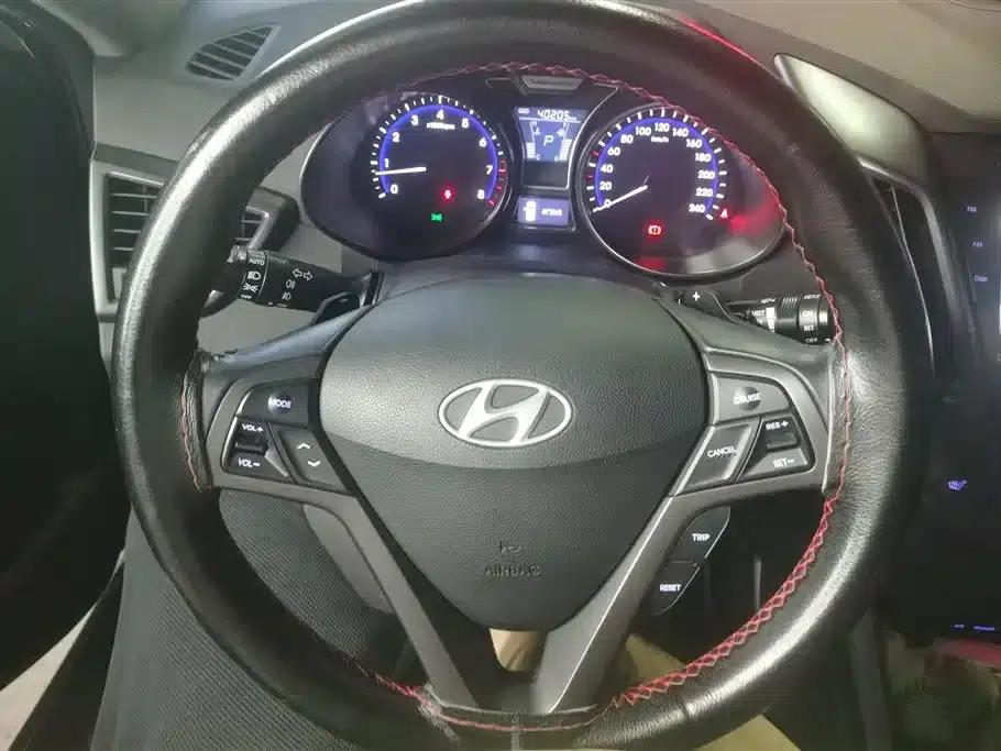 Veloster 2012 1.6T Automatic Luxury Edition — миниатюра 15