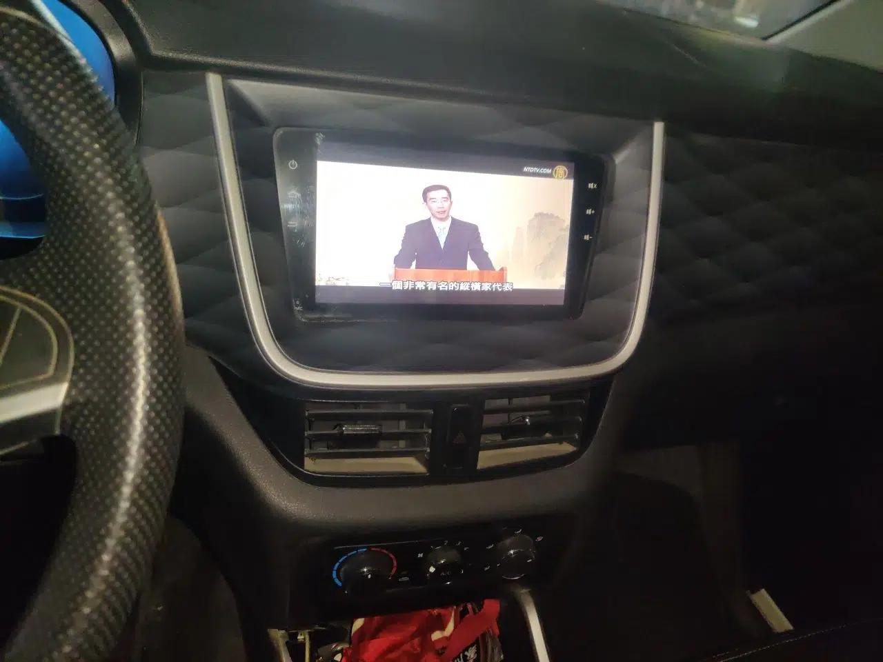 Jinbei Gold Hiace 2023 1.5L Passenger Van Travel Lion 5/6/7-Seater with Central Air Conditioning — миниатюра 14