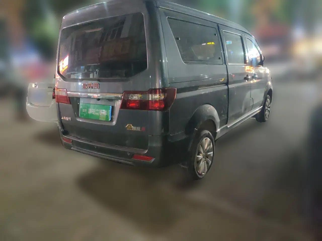 Jinbei Gold Hiace 2023 1.5L Passenger Van Travel Lion 5/6/7-Seater with Central Air Conditioning — миниатюра 6