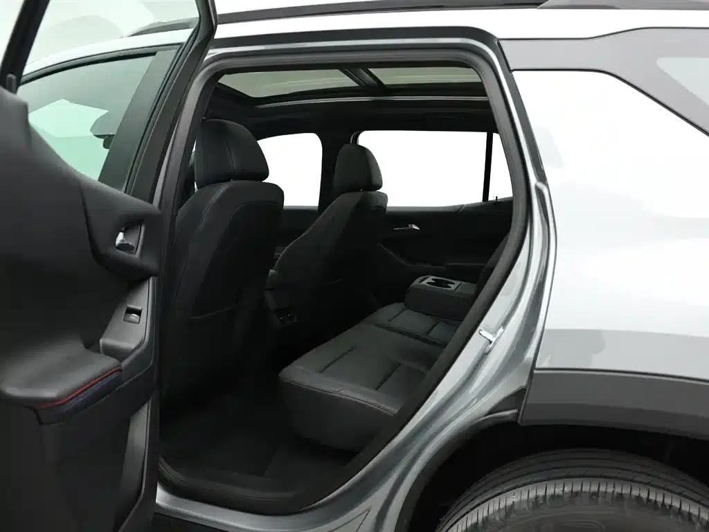 2024 Chevrolet Equinox Plus 102km RS Flagship Edition — миниатюра 13
