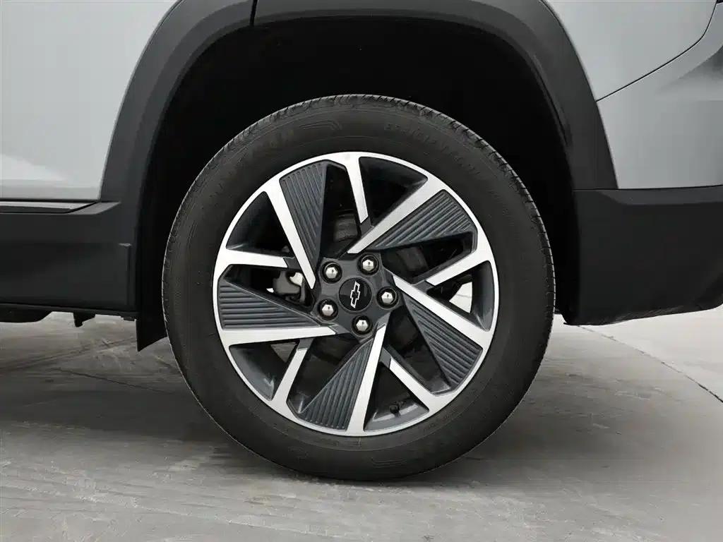 2024 Chevrolet Equinox Plus 102km RS Flagship Edition — миниатюра 9