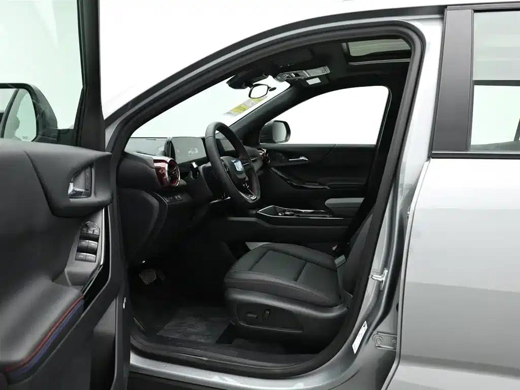 2024 Chevrolet Equinox Plus 102km RS Flagship Edition — миниатюра 10