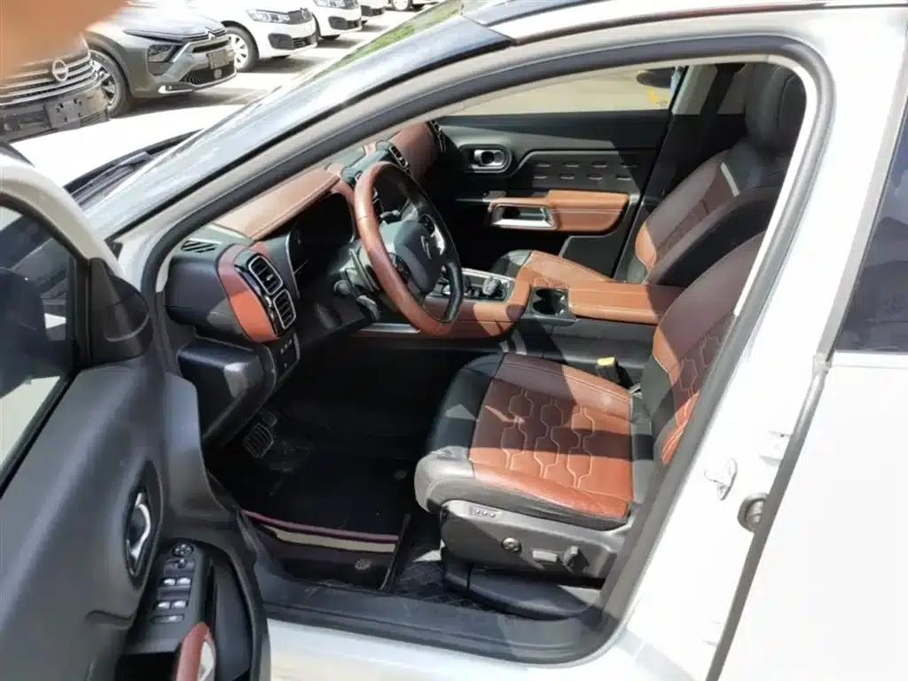 Citroën C5 AIRCROSS New Energy 2020 1.6T AWD Plug-in Hybrid Premium Edition — миниатюра 15