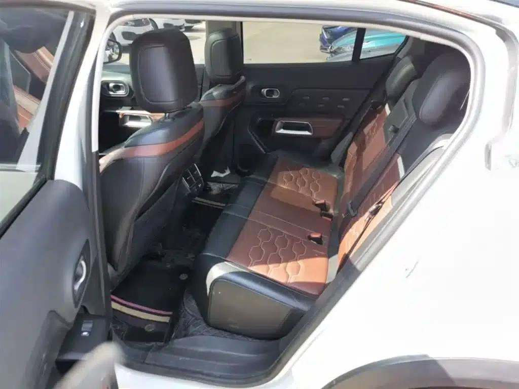 Citroën C5 AIRCROSS New Energy 2020 1.6T AWD Plug-in Hybrid Premium Edition — миниатюра 17