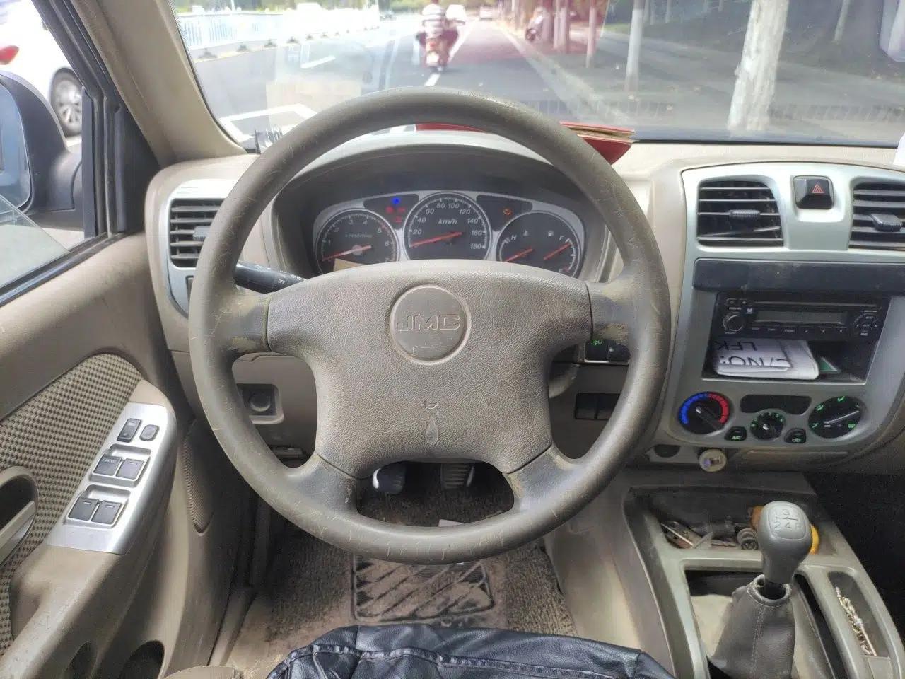 JMC Baodian 2015 2.8T New Value-Added Diesel Two-Wheel Drive Extended Version JX493ZLQ4C — миниатюра 11