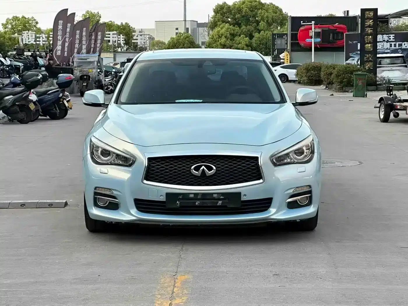 Infiniti Q50 2014 3.7L Luxury Edition — миниатюра 2