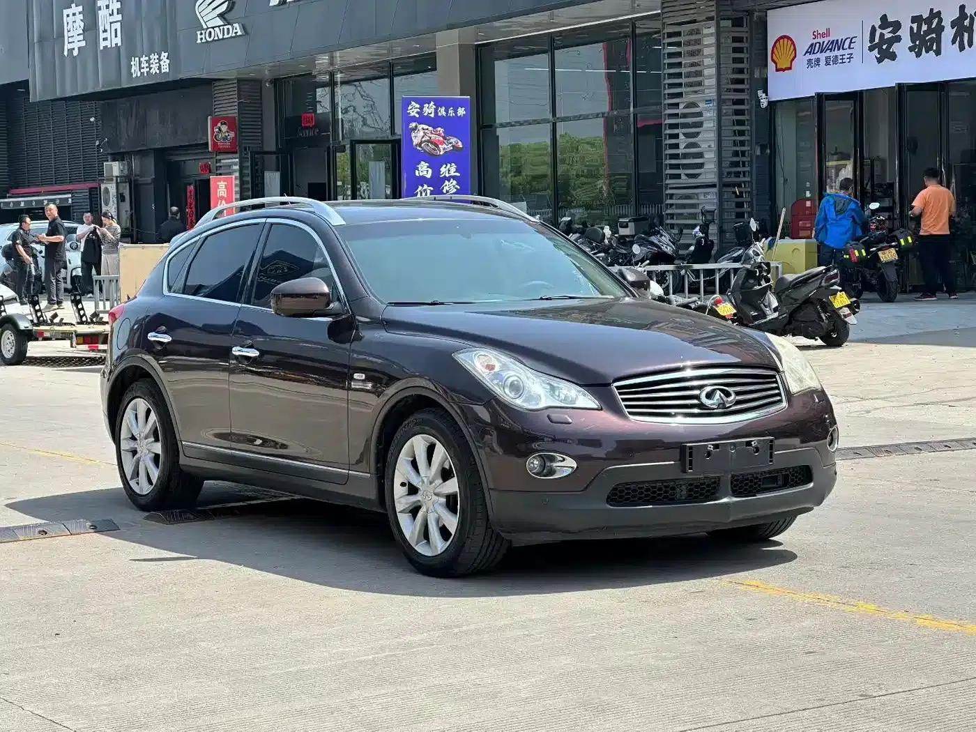 Infiniti EX 2010 EX25 Premium Edition — миниатюра 3